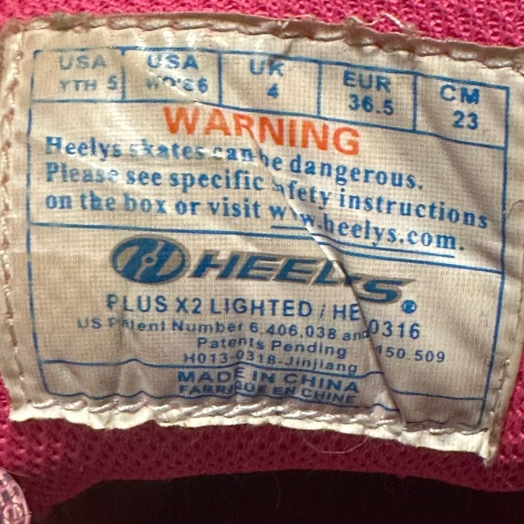 Heely’s Plus X2 Lighted Wheeled Shoes - Picture 8 of 9